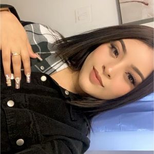 Meet your Posher, Marisela